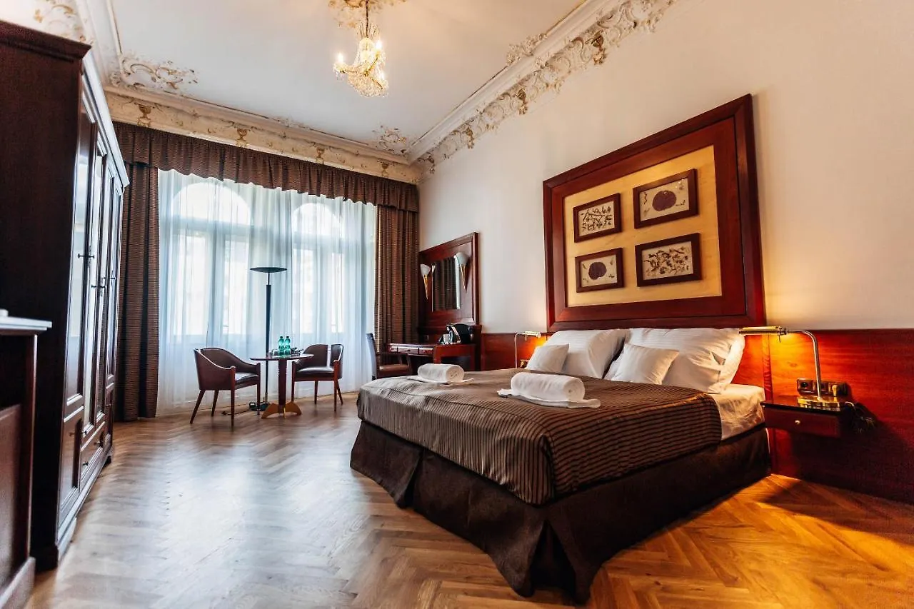 Hotel La Bohemia KLV