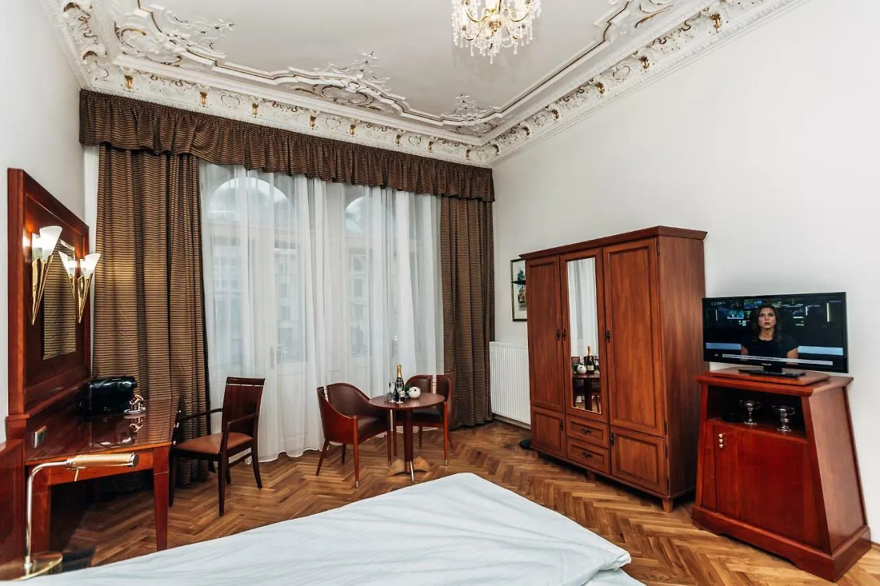 Hotel La Bohemia KLV