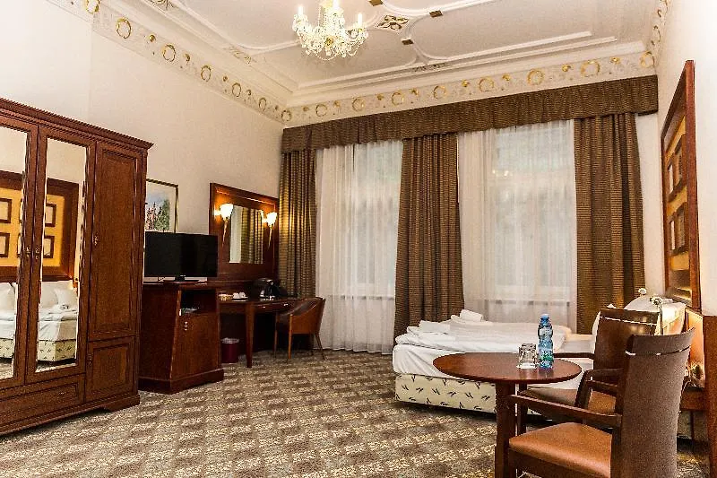 Hotel La Bohemia KLV